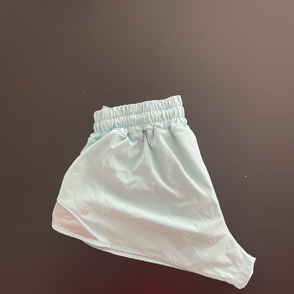 Lululemon Hotty Hot Short 2.5